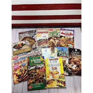 Lot of 12 Various Cookbook Booklets: Betty Crocker Pillsbury Dole Green Giant